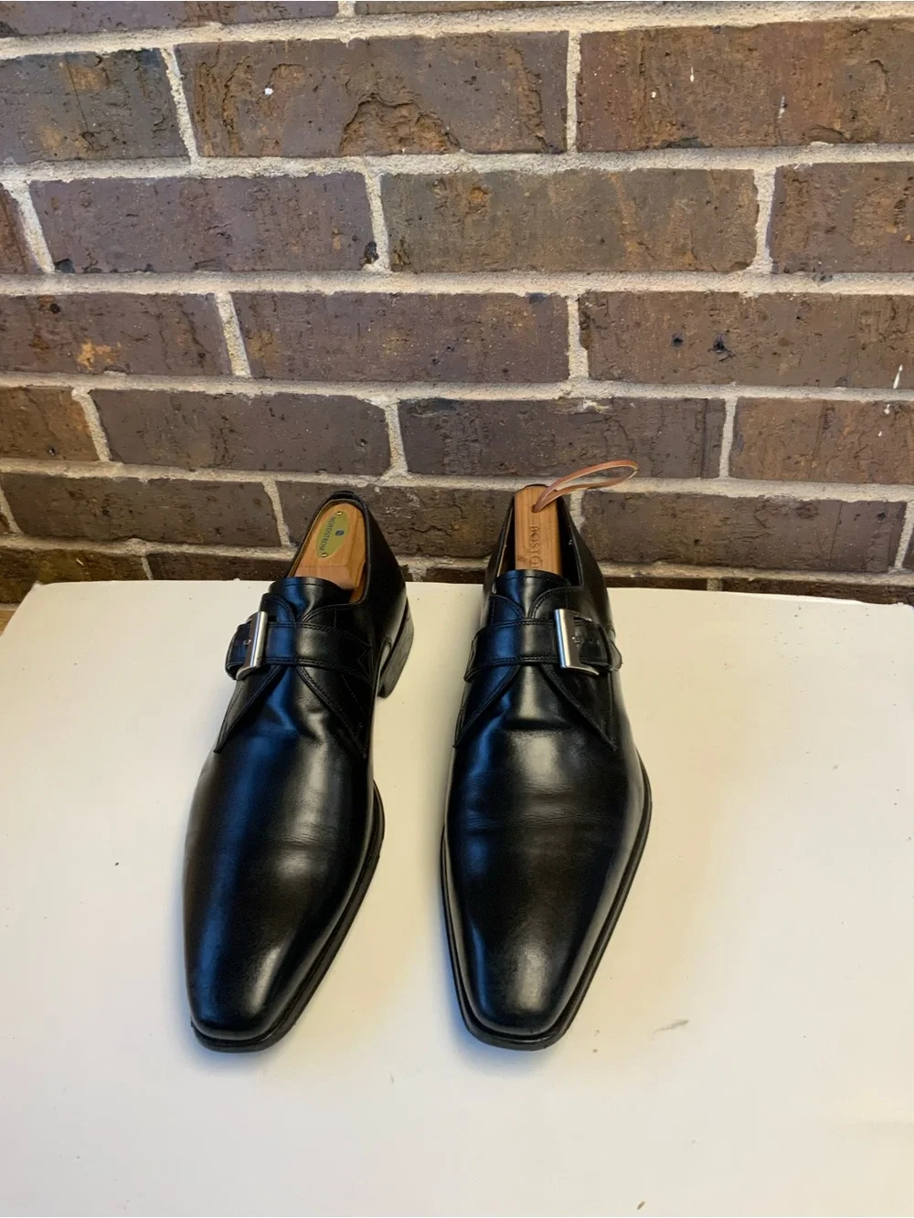 Magnanni Black Leather Single Monk Strap Shoe with Silver Buckle